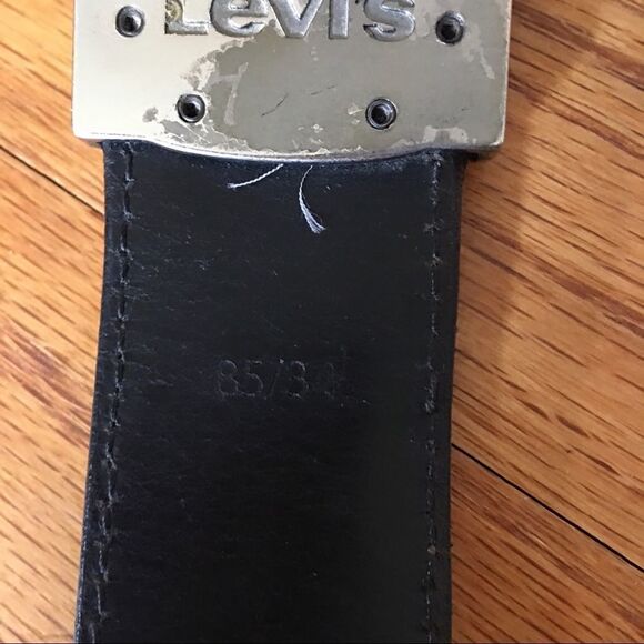 Levi’s Men’s Brown Leather Belt with Back Patch Logo Buckle | Size 34 - Picture 5 of 7